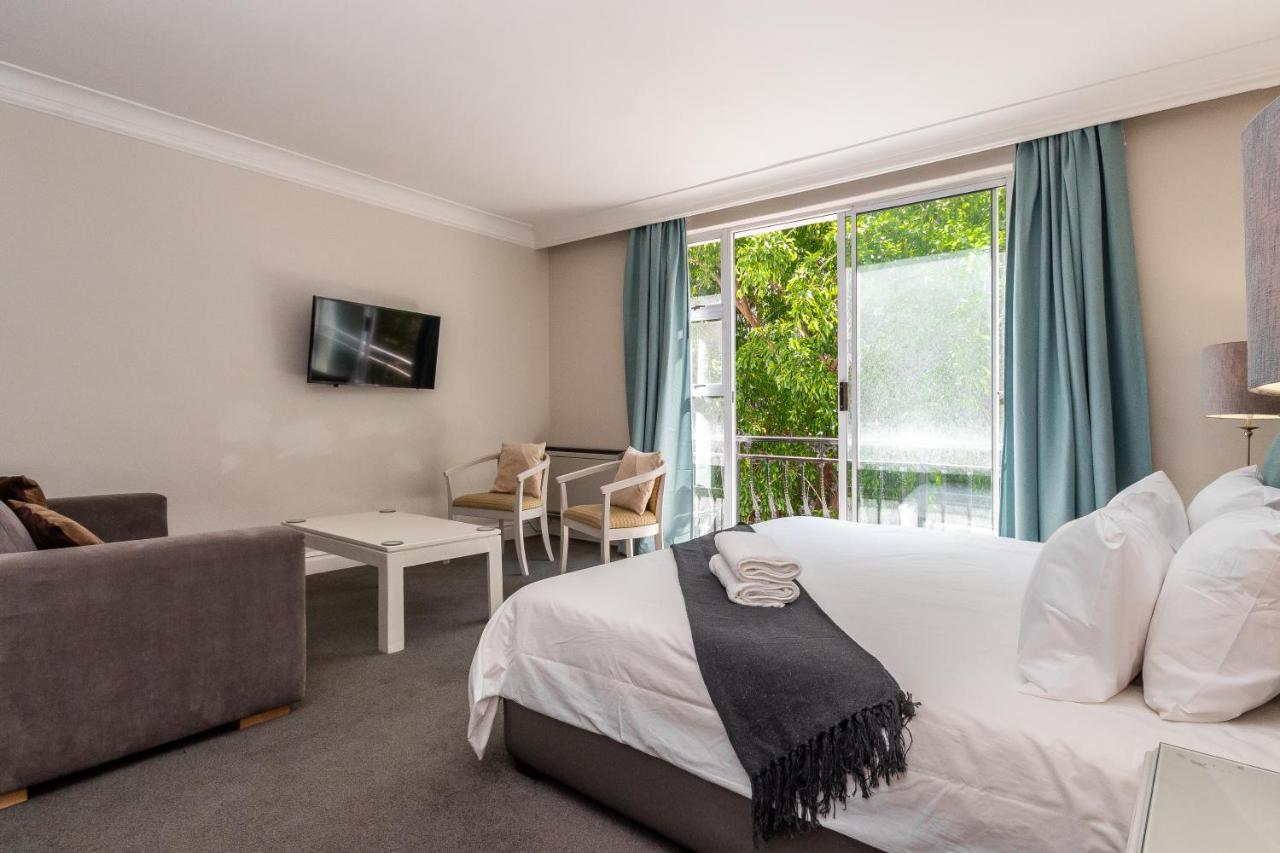 Trendy Apartment In Thibault Square City Centre Kaapstad Buitenkant foto