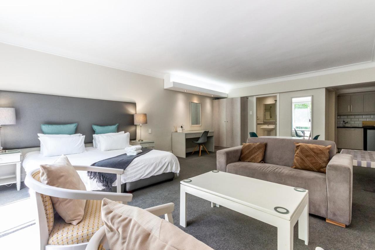 Trendy Apartment In Thibault Square City Centre Kaapstad Buitenkant foto